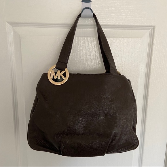 Michael Kors Handbags - Michael Kors Fulton Leather Shoulder Bag